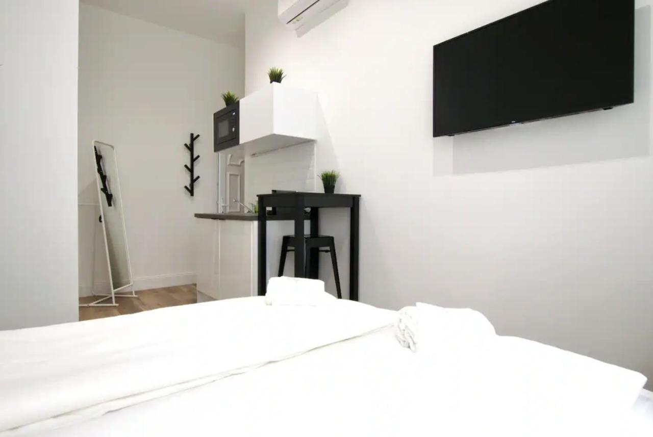Studio Apartments By Hi5- Apartment In Downtown Budapest Kültér fotó