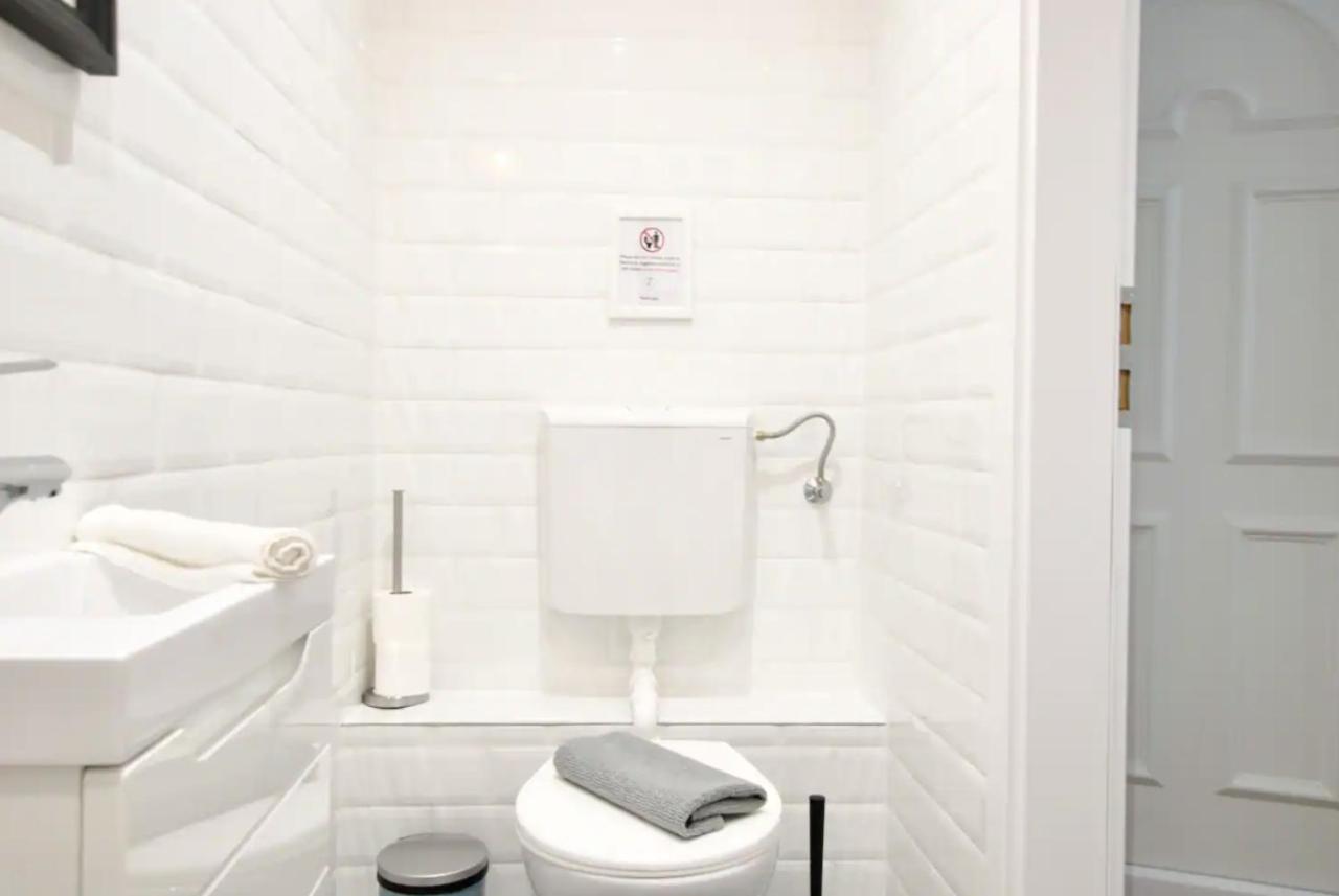 Studio Apartments By Hi5- Apartment In Downtown Budapest Kültér fotó