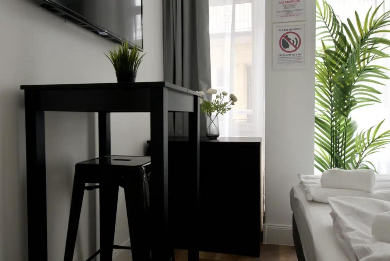 Studio Apartments By Hi5- Apartment In Downtown Budapest Kültér fotó